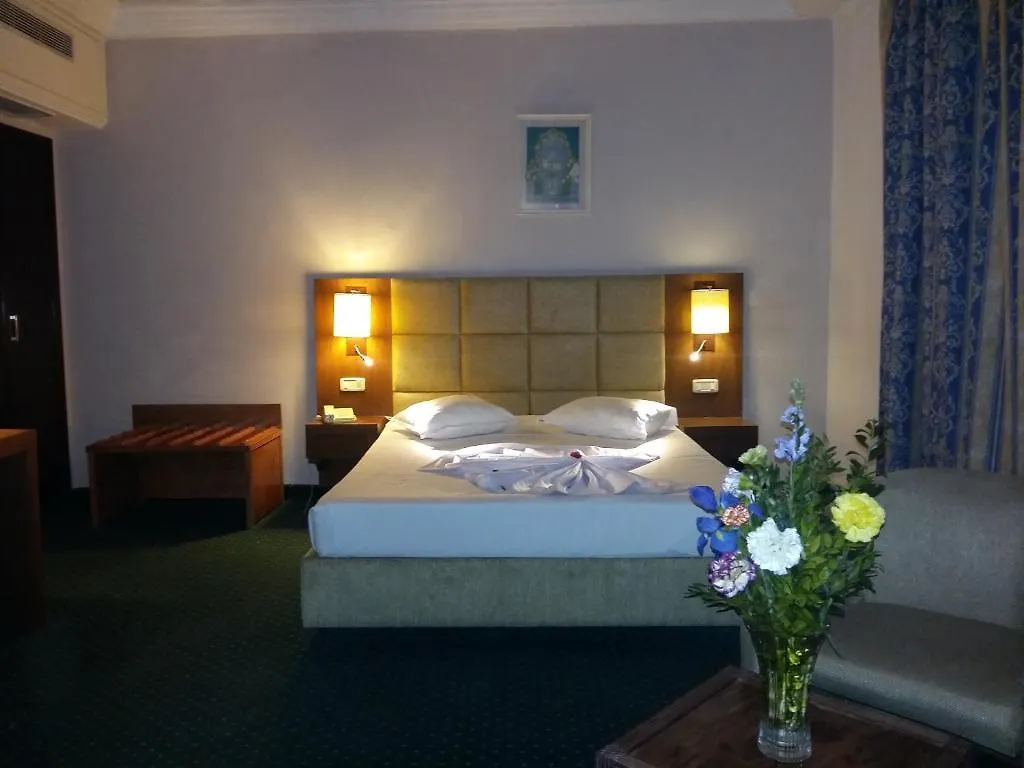 ***  Hotel Ibn Khaldoun Tunis Tunisia