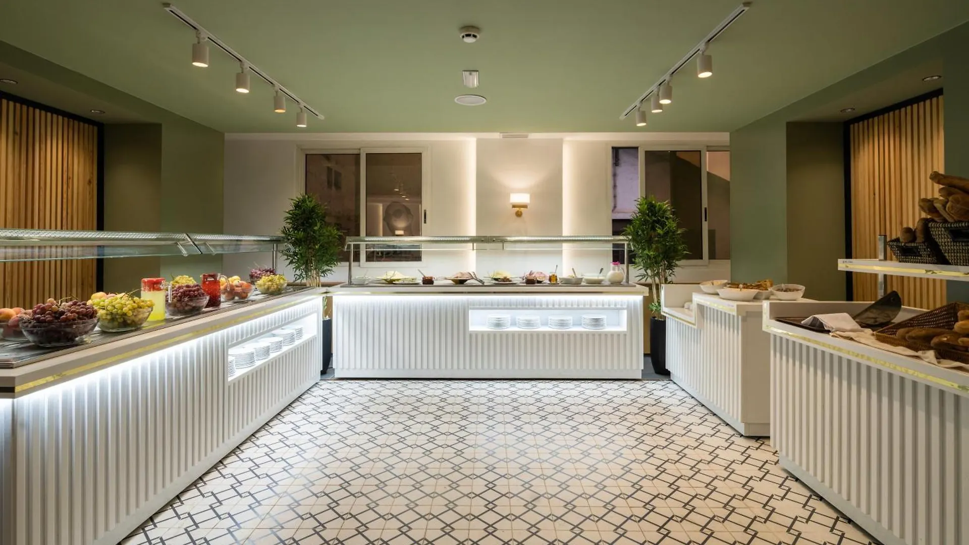 ***  Hotel Ibn Khaldoun Tunis Tunisia